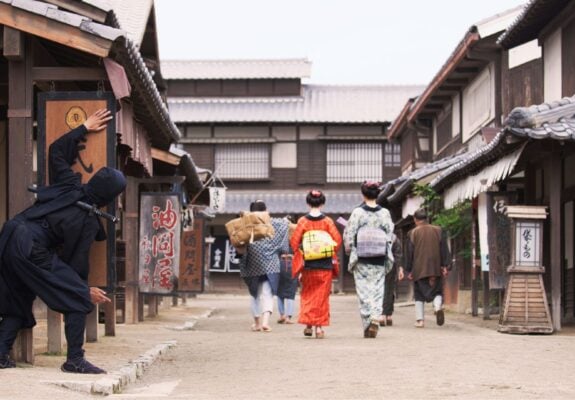 Musée et Expérience Ninja & Samouraï à Kyoto et Tokyo : Atelier Famille, Shuriken & Costume