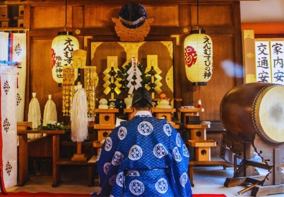 Cérémonie Shintoïste & Ikebana à Enoshima
